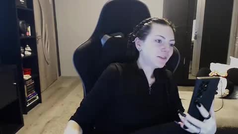 Snapshot of jazzminneluvv chatting on 12, 3, 2025 JAZZMINNE LOVE online show from 12, 3, 2025