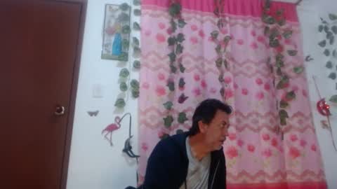 jeans_and_emma online show from 9, 3, 2025