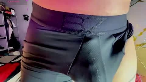 Snapshot of jeffvalemtino chatting on 19, 2, 2026 jeffrey online show from 19, 2, 2026