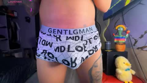 Snapshot of jeffvalemtino chatting on 4, 3, 2026 jeffrey online show from 4, 3, 2026