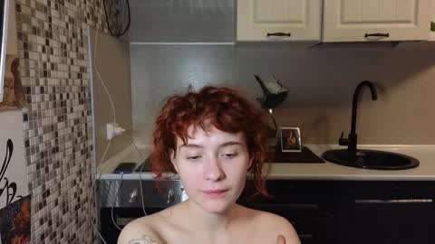 Snapshot of jelly_cherry chatting on 18, 12, 2025 Emily online show from 18, 12, 2025