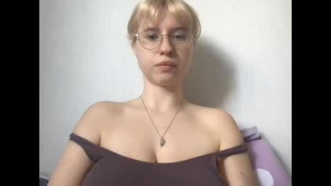 Snapshot of jelly_gum chatting on 25, 5, 2026 Inna online show from 25, 5, 2026