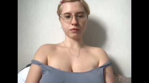 Snapshot of jelly_gum chatting on 28, 5, 2026 Inna online show from 28, 5, 2026
