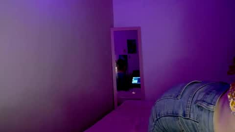 Snapshot of jellyrose chatting on 2, 12, 2025 jellyrose online show from 2, 12, 2025