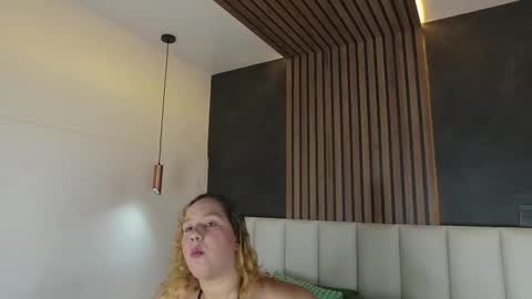 Snapshot of jenacooper__ chatting on 10, 2, 2026 Jena online show from 10, 2, 2026