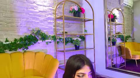 Jenifer  online show from 14, 6, 2026