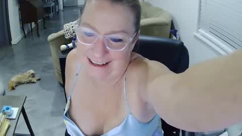 jenna197069 online show from 12, 12, 2024