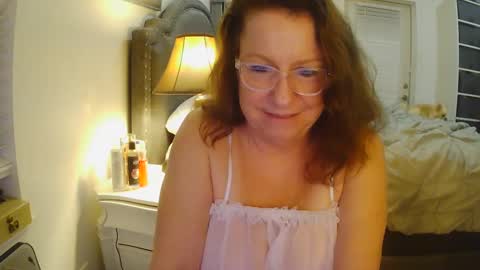 jenna197069 online show from 4, 2, 2025