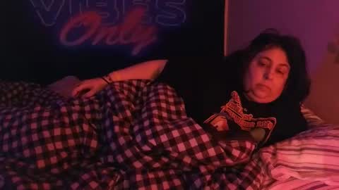  Dragon Queen. Be my Dragon --  and  online show from 7, 1, 2026