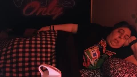  Dragon Queen. Be my Dragon --  and  online show from 5, 2, 2026