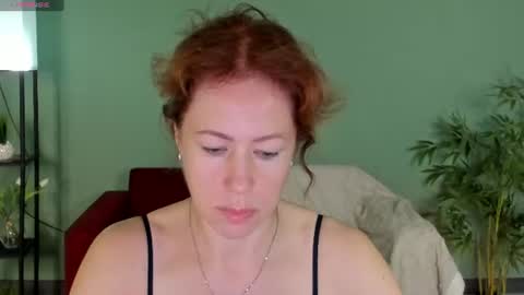 Snapshot of jennali1 chatting on 7, 7, 2026 Jenna online show from 7, 7, 2026