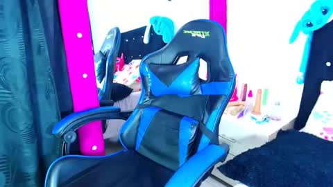 jenn online show from 17, 2, 2026