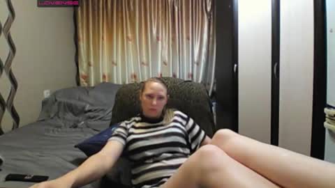 JenniDeep online show from 15, 4, 2026