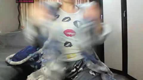 Snapshot of jennideep chatting on 8, 5, 2026 JenniDeep online show from 8, 5, 2026