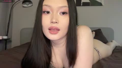 Snapshot of jennie_yung chatting on 17, 7, 2026 jennie_yung online show from 17, 7, 2026