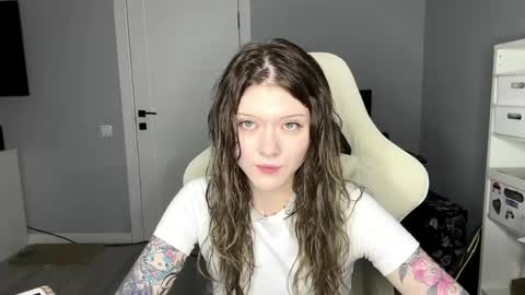 Snapshot of jenniehospelhorn chatting on 8, 6, 2026 Michelle online show from 8, 6, 2026