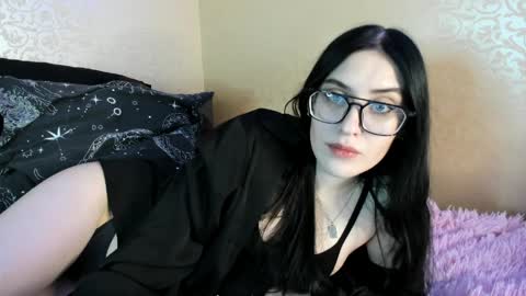 Helen online show from 10, 4, 2026