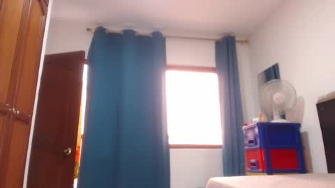 Snapshot of jennifer_t chatting on 11, 3, 2025 jennifer_t online show from 11, 3, 2025