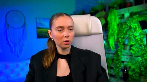 Jennifer online show from 24, 2, 2026