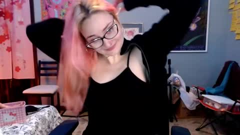 Snapshot of jennifergwen chatting on 19, 2, 2025 Jennifer Gwen online show from 19, 2, 2025