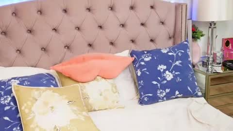 JenniferLovveX online show from 9, 5, 2026