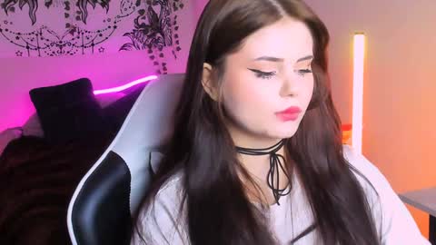 Snapshot of jenniferwandis77 chatting on 1, 12, 2024 Jenni online show from 1, 12, 2024