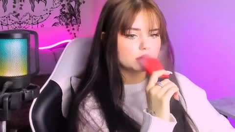 Snapshot of jenniferwandis77 chatting on 2, 12, 2024 Jenni online show from 2, 12, 2024