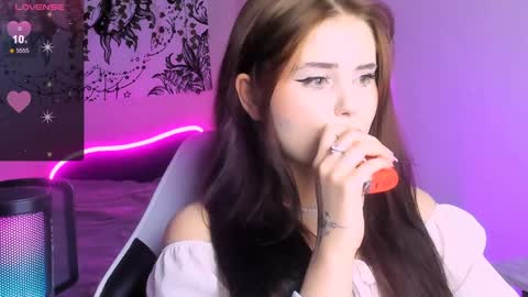 Snapshot of jenniferwandis77 chatting on 25, 12, 2024 Jenni online show from 25, 12, 2024