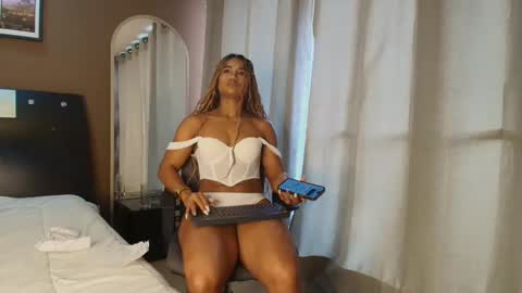 Snapshot of jennmullatta_ chatting on 6, 2, 2025 Jenn online show from 6, 2, 2025