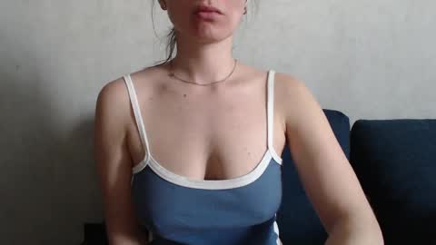 Snapshot of jennnamaaya chatting on 5, 5, 2026 Jenny online show from 5, 5, 2026