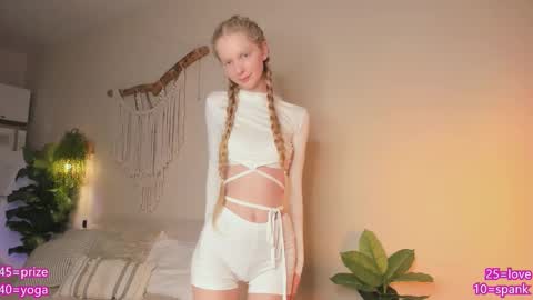 Jenny  online show from 17, 12, 2025