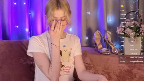 jenny_bunny_ online show from 10, 1, 2025