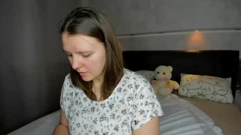 Snapshot of jenny_jimmy chatting on 5, 5, 2026 Jenny online show from 5, 5, 2026