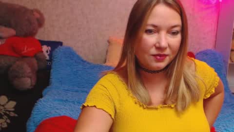 Snapshot of jenny_oliviawow chatting on 9, 10, 2025  All the most interesting in private.  my room for my smile  online show from 9, 10, 2025