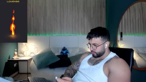 Snapshot of jeremy_harden chatting on 4, 3, 2026 Jeremy online show from 4, 3, 2026