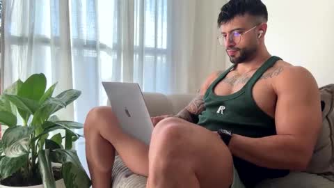 Snapshot of jeremy_harden chatting on 20, 5, 2026 Jeremy online show from 20, 5, 2026