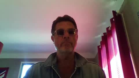 Snapshot of jerflor chatting on 4, 4, 2026 jerflor online show from 4, 4, 2026
