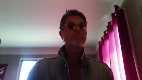Snapshot of jerflor chatting on 9, 4, 2026 jerflor online show from 9, 4, 2026
