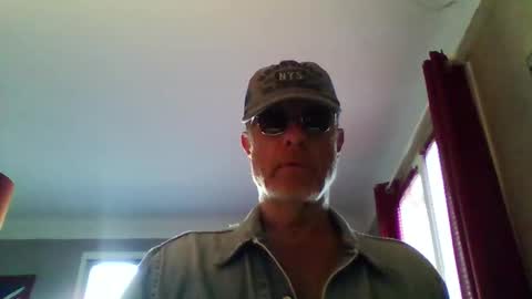 Snapshot of jerflor chatting on 14, 4, 2026 jerflor online show from 14, 4, 2026