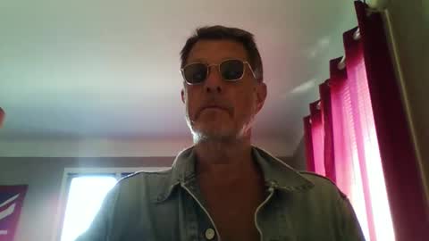 Snapshot of jerflor chatting on 23, 4, 2026 jerflor online show from 23, 4, 2026
