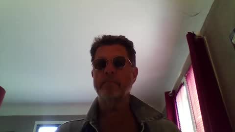 Snapshot of jerflor chatting on 6, 5, 2026 jerflor online show from 6, 5, 2026