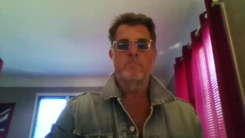 Snapshot of jerflor chatting on 24, 5, 2026 jerflor online show from 24, 5, 2026