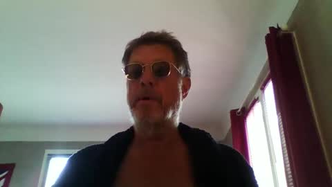 Snapshot of jerflor chatting on 4, 6, 2026 jerflor online show from 4, 6, 2026