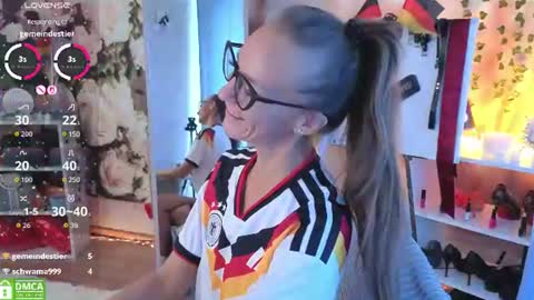 jesica_moon_peachyy online show from 4, 7, 2026