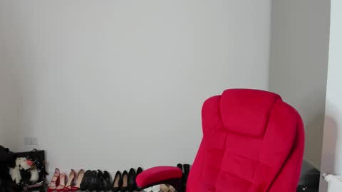 MistressJesicaCoper online show from 14, 1, 2026