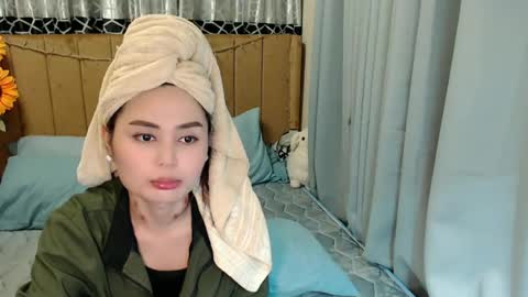 jess_goddes online show from 10, 7, 2026