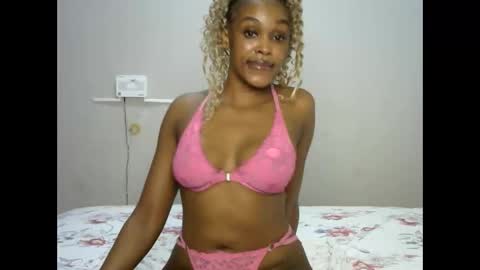 Snapshot of jessajoyy chatting on 3, 10, 2025 jessajoyy online show from 3, 10, 2025