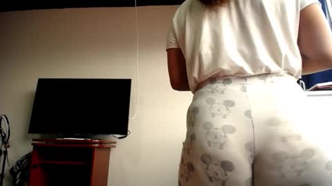 Snapshot of jessi_4 chatting on 16, 2, 2026 Yessik Rodriguez online show from 16, 2, 2026