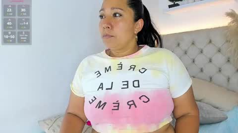 Snapshot of jessica__milf chatting on 25, 5, 2026 jessica__milf online show from 25, 5, 2026