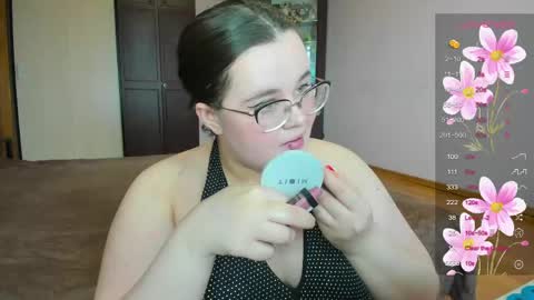 Snapshot of jessica_joy_ chatting on 22, 4, 2026 Natalia online show from 22, 4, 2026